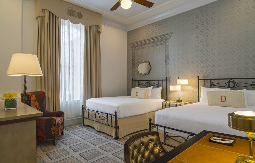Vintage Standard Austin Hotel Room Queen Beds
